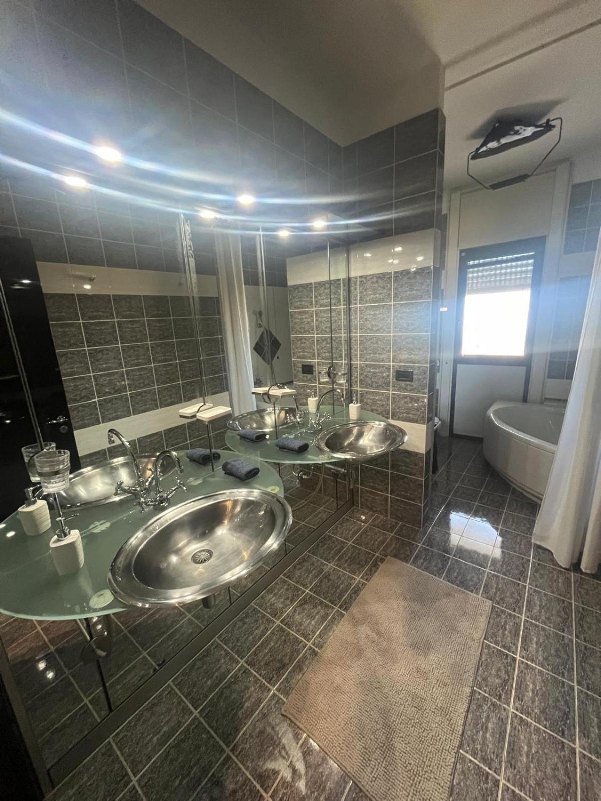 Margo Apartment Bari Bagian luar foto